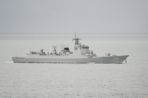 A PLA-N Luyang-class guided missile destroyer leaves the Torres Strait and enters the Coral Sea on February 18, 2022.