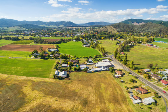 Myrtleford offers options for first home buyers. 