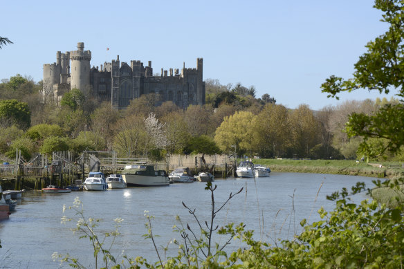Alexandra Harris writes about William Barttelot, the water bailiff of the River Arun in the 1630s, who understood that “the history of a place was in the wicker steeples lowered into the water as much as towers pointing to the sky”.
