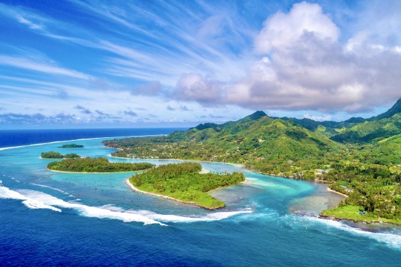 Arriving in Rarotonga feels like stepping into a living postcard.