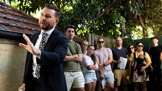 Buyers have found it hard to purchase property in Sydney this year due to dramatic falls in listing levels.