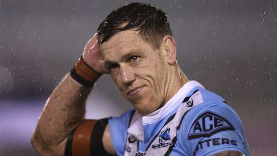 SYDNEY, AUSTRALIA - APRIL 02: Cameron McInnes of the Sharks looks dejected after defeat during the round five NRL match between Cronulla Sharks and New Zealand Warriors at PointsBet Stadium on April 02, 2023 in Sydney, Australia. (Photo by Mark Kolbe/Getty Images)