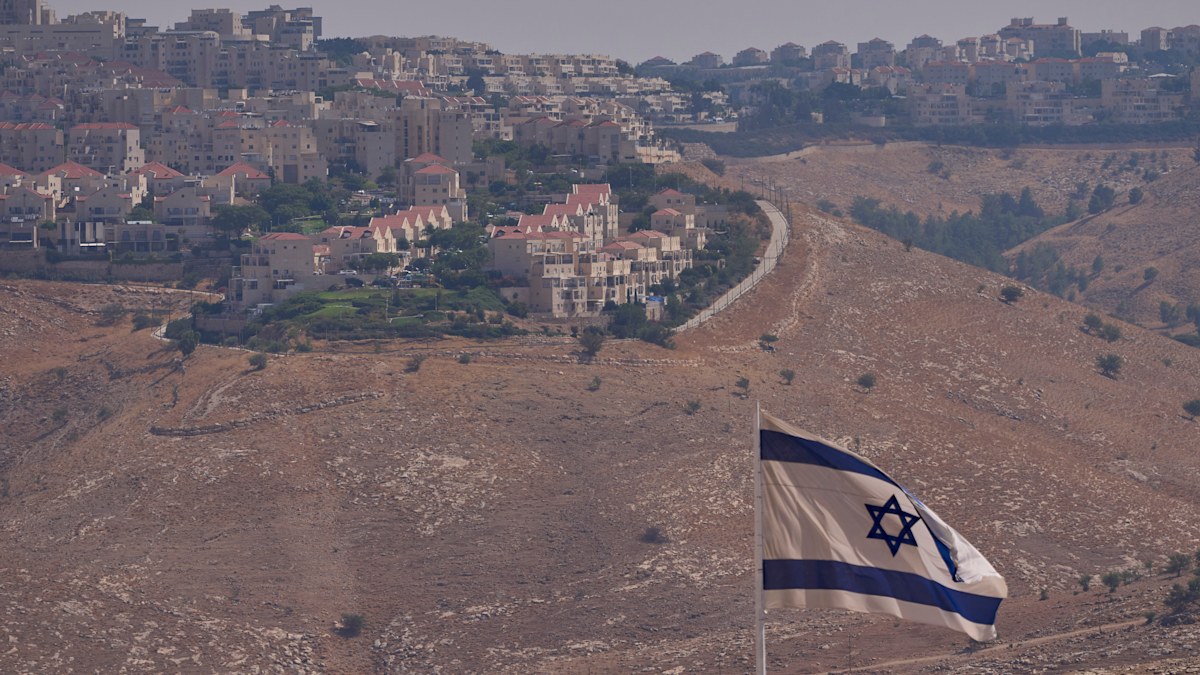 UK government bans goods from Israeli settlements, accuses settlers of ...