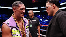 David Benavidez and Jai Opetaia face off.