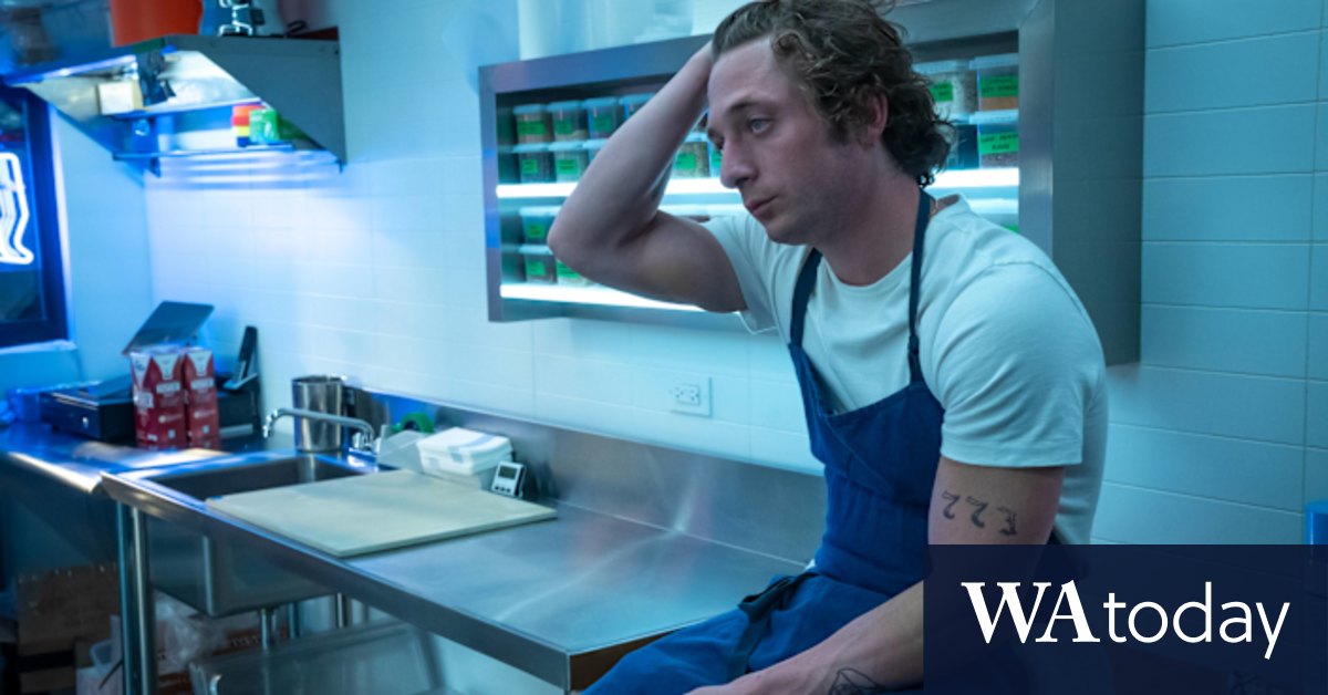 The Bear: Carmy's white T-shirt is the show's biggest style statement - Vimarsana News