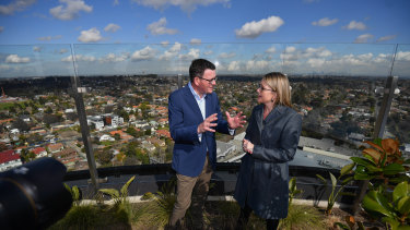 Premier Daniel Andrews and Transport Infrastructure Minister Jacinta Allan announce the Suburban Rail Loop in 2018.