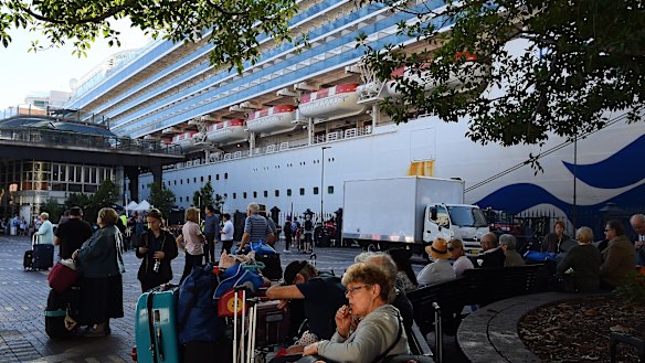 Ruby Princess cruise passengers arrived in Australia five days ahead of schedule after the government urged overseas Australians to return home. 