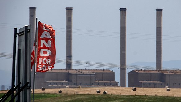 Victoria's greenhouse gas emissions tumbled when the Hazelwood power plant closed in 2017 but are rising again.