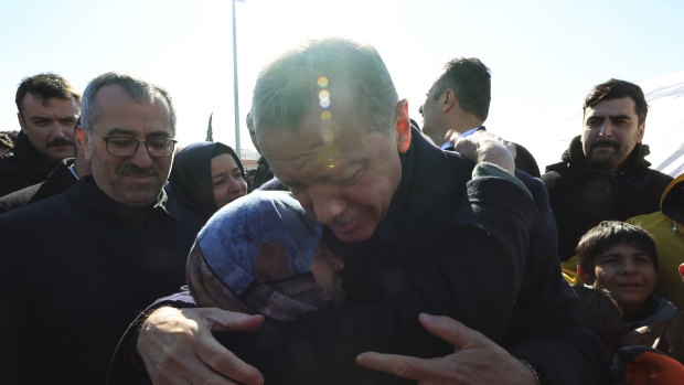 ‘Erdogan resign!’: Earthquake fallout threatens strongman’s chances