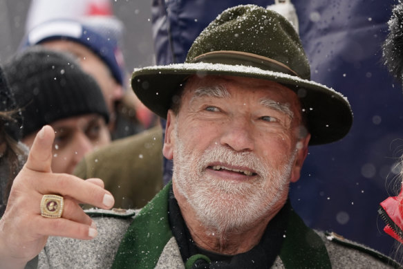 Arnold Schwarzenegger was held up for hours by customs at Munich airport after entering Germany with a luxury watch that was likely to be auctioned off at a charity event. 