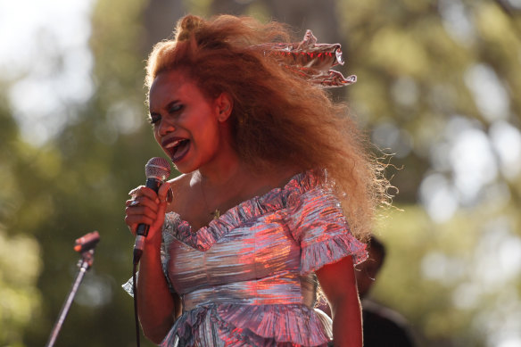 Ngaiire performing at WOMADelaide in 2020.