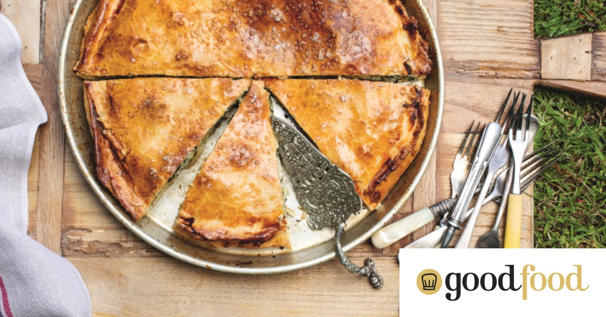 Vegetarian picnic pie recipe with vegan pastry from Heide Kitchen