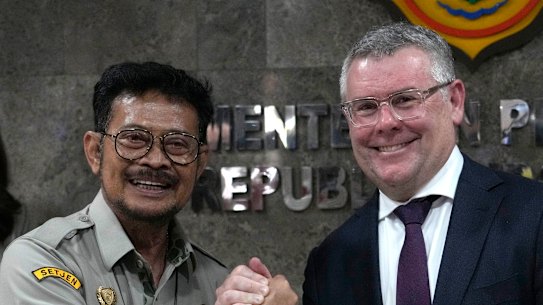 Agriculture Minister Murray Watt  with his Indonesian counterpart Syahrul Yasin Limpo.