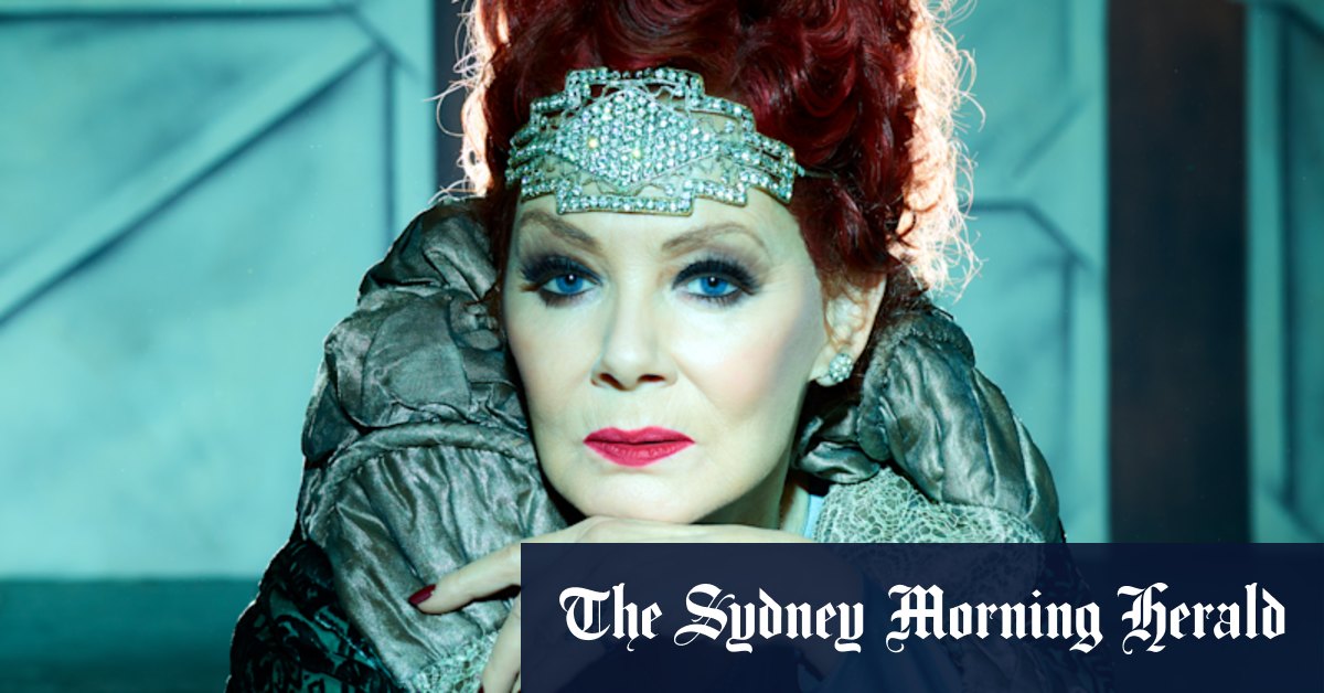 Elephants, alligators, 700 extras: The epic movie that surprised Jean Smart - Vimarsana News