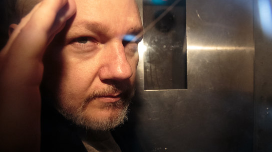 Both sides of US politics remain hostile to Wikileaks founder Julian Assange.