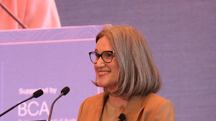 smh.com.au - Elizabeth Knight - Investors bark. Coles backpedals on 'peak pooch' price for pet business