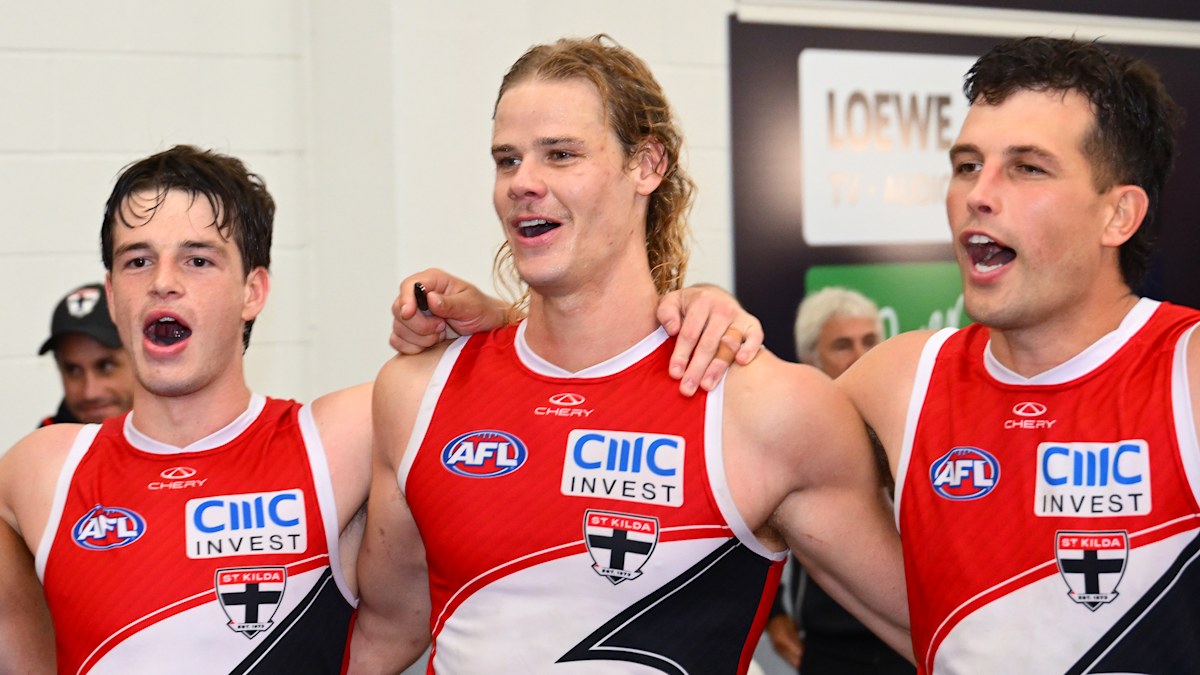 North Melbourne makes substantial offer for Sydney Swans star Nick Blakey