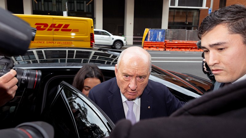 Alan Jones trial opens as complainant alleges lavish gifts and fears