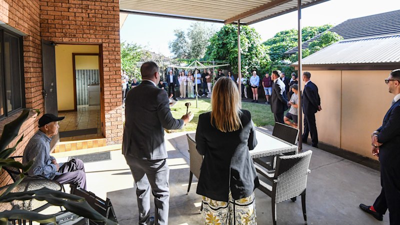 Sydney auctions see more properties passed in as buyers wait for lower prices