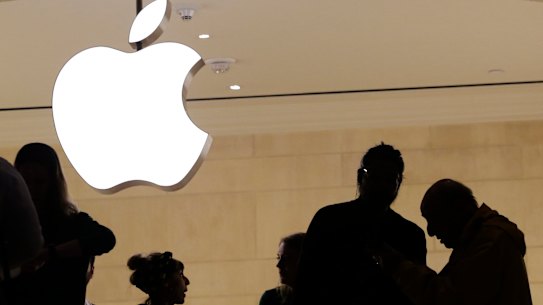 Apple becomes first $US1 trillion company
