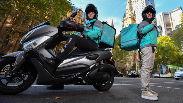 Deliveroo riders Dennis Peperkamp and his wife Nathalie enjoy the flexibility of being independent contract workers.