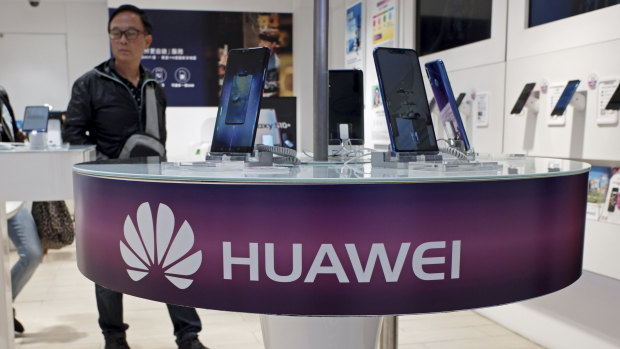 Huawei is ready to use its patents as a weapon to fight bans in markets such as the US and Australia.