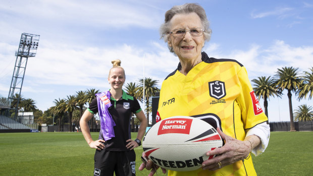 Deidre Rae, Australia's first female rugby league referee, meets NRL referee Belinda Sharpe.