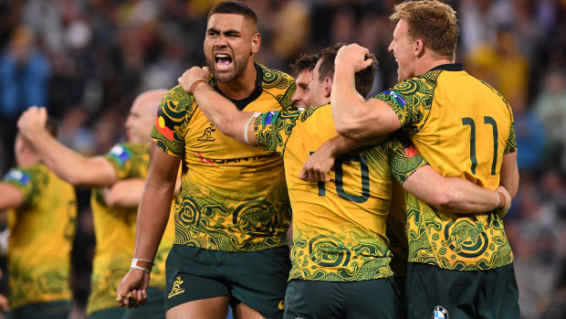 Better times: The Wallabies celebrate their Bledisloe win at Suncorp Stadium in 2017.