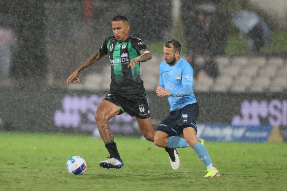 Two drinks breaks were called in Sydney’s clash with Western United despite heavy rainfall.