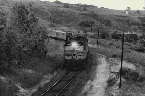 The Sydney to Murwillumbah train goes down to Byron Bay in 1985.