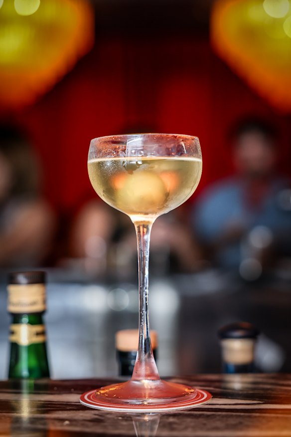 Frenchie's martini features absinthe.