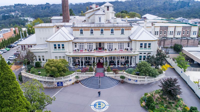 Skip this ‘forlorn’ Blue Mountains town? You’ll be missing out