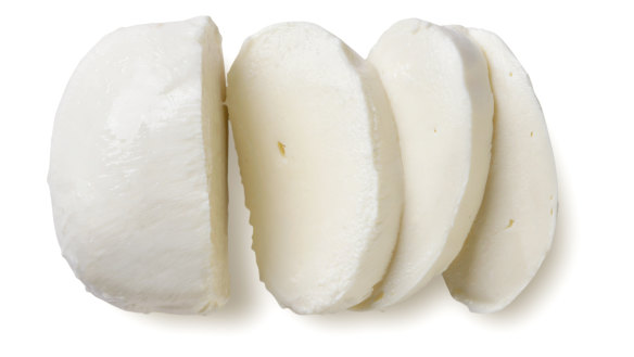 Tip: don’t cut the slices of fresh mozzarella too thick.