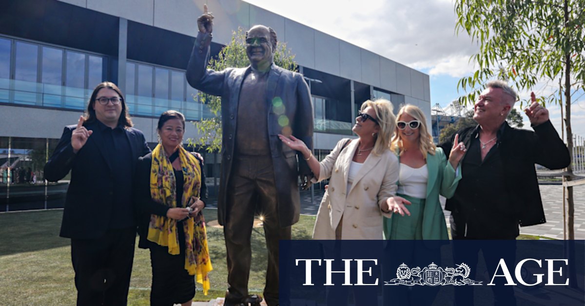 Music legend Michael Gudinski immortalised in statue at Rod Laver Arena - Vimarsana News