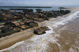 The ruins of the Predio do Julinho hotel, that collapsed in 2008 due to encroachment by the sea, on the beachfront in Atafona, Rio de Janeiro state, Brazil.