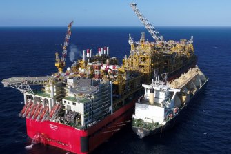 Shell is unlikely  to be offloading LNG from the Prelude for some months while it tackles problems with unreliable power.