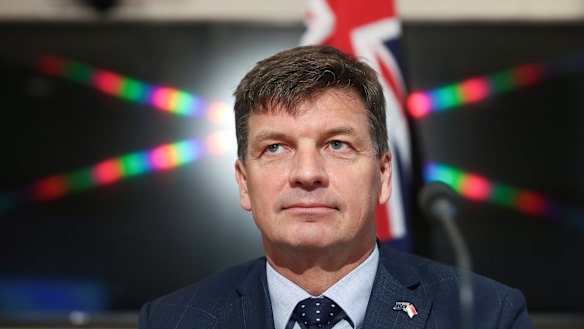 Energy Minister Angus Taylor is working with state governments to build high voltage transmission lines, which will link new renewable zones and hydroelectric dams which are being built across the country.