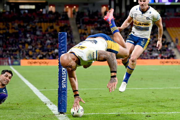 Michael Cheika believes Blake Ferguson has the skill and ambition needed to play for the Wallabies.