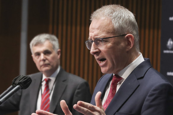 NBN Co CEO Stephen Rue, left, with Communications Minister Paul Fletcher. 