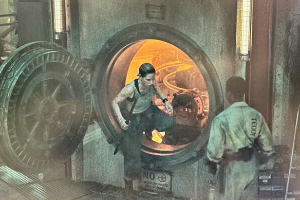 The first time we see Juliette, she looks like a figure from Soviet-era socialist realist art. 