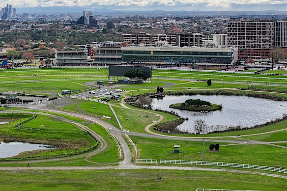 The MRC runs Caulfield Racecourse.