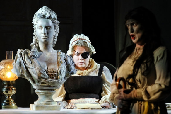 Anne-Louise Cole as The Fiancee and Dominica Matthews as The Mummy.