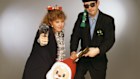 Kirsty MacColl and The Pogues’ Shane MacGowan duet on Christmas favourite “A Fairytale of New York”.