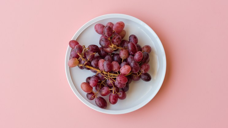 smh.com.au - Emily Craig - The cholesterol-lowering fruit that boosts your brain, heart and gut