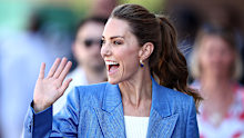 Catherine, Princess of Wales waves to fans.