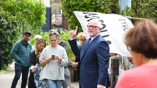 Home buyers are paying a premium on four-bedroom homes, new data shows.