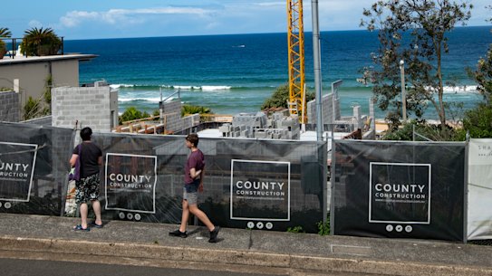 A residents group described Whale Beach Road as “a battleground of trucks, vehicles and building material” due to multiple construction projects.