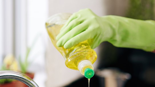 Dishwashing liquid can be a multitasking cleaning product.
