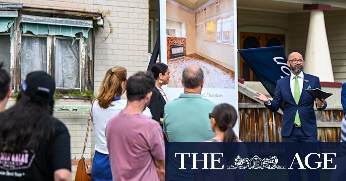 Melbourne auctions: Dilapidated Thornbury house sells for $940,000 - Vimarsana News