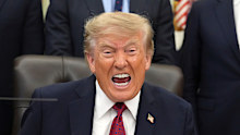 US President Donald Trump speaks in the Oval Office of the White House, Monday, Aug. 31, 2026, in Washington